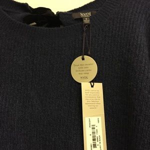 Women’s LS Velvet Tie Back sweater